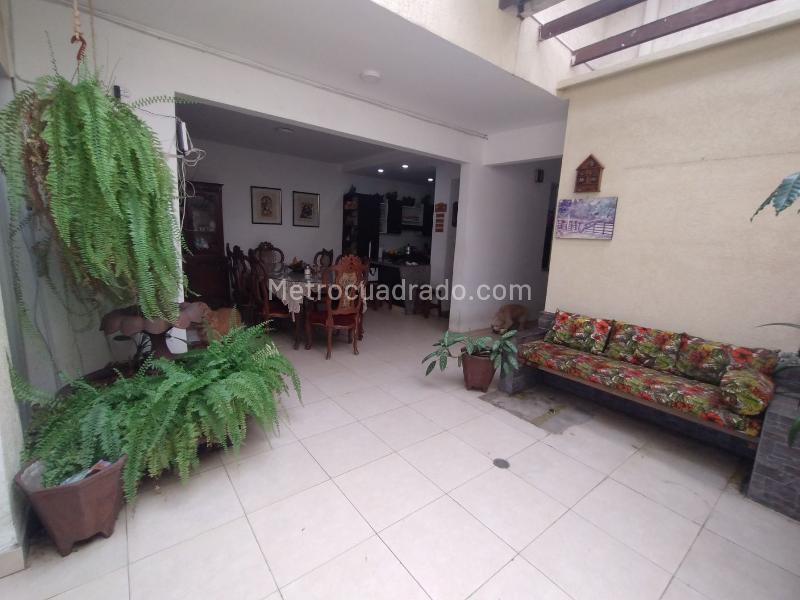 Casa – Cali, Eucarístico, Comuna 19 - Más