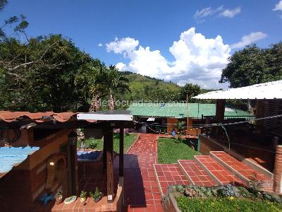 Casa de 4 alcobas en venta en La Reforma, Cali, 350 m² · foto 2 de 17