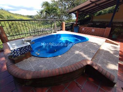 Casa de 4 alcobas en venta en La Reforma, Cali, 350 m² · foto 8 de 17
