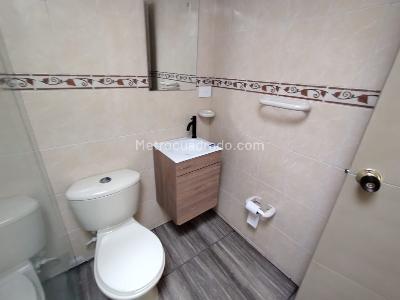 Apartamento en venta en El Lido, Cali · foto 8 de 19