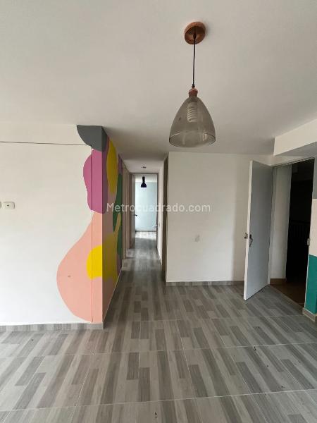 Piso – Cali, Granate - Más