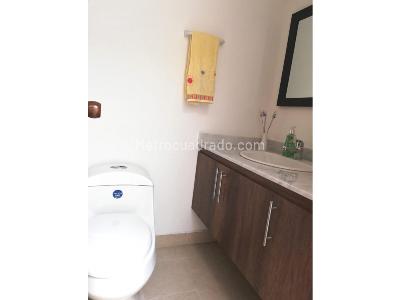 Apartamento de 4 alcobas en venta en Laureles, Medellín, 240 m² · foto 3 de 20