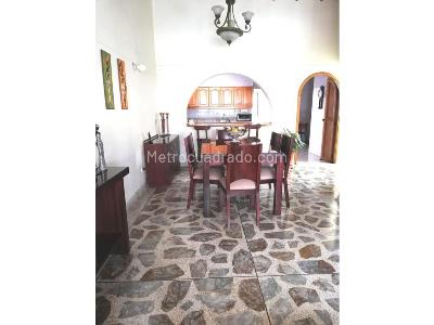 Apartamento de 4 alcobas en venta en Laureles, Medellín, 240 m² · foto 4 de 20