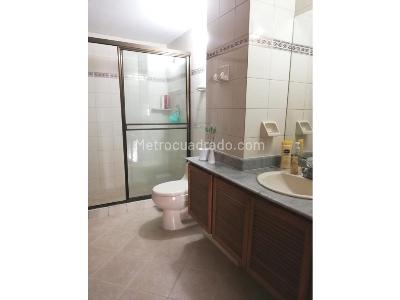 Apartamento de 4 alcobas en venta en Laureles, Medellín, 240 m² · foto 6 de 20
