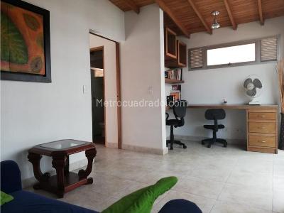 Apartamento de 4 alcobas en venta en Laureles, Medellín, 240 m² · foto 11 de 20