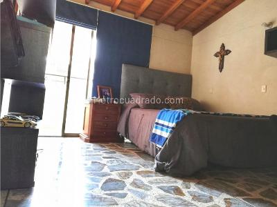 Apartamento de 4 alcobas en venta en Laureles, Medellín, 240 m² · foto 15 de 20