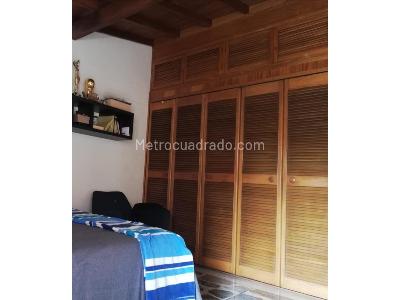 Apartamento de 4 alcobas en venta en Laureles, Medellín, 240 m² · foto 19 de 20