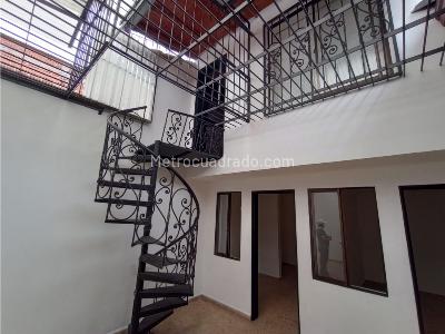 Casa de 5 alcobas en arriendo en Mesa, Envigado, 270 m² · foto 8 de 20