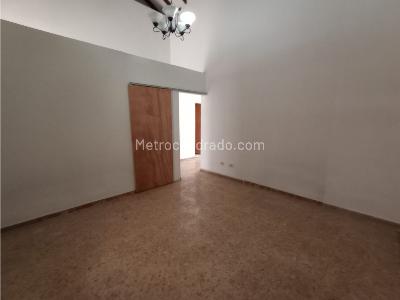 Casa de 5 alcobas en arriendo en Mesa, Envigado, 270 m² · foto 10 de 20
