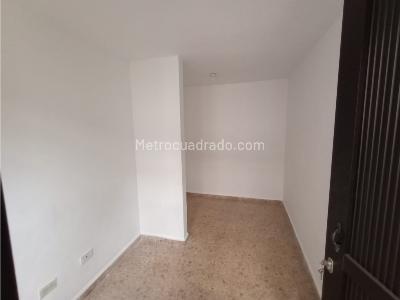 Casa de 5 alcobas en arriendo en Mesa, Envigado, 270 m² · foto 11 de 20