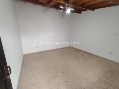 Casa de 5 alcobas en arriendo en Mesa, Envigado, 270 m² · foto 15 de 20