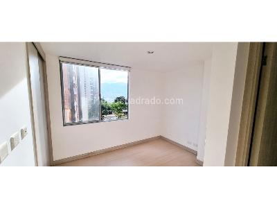 Apartamento de 3 alcobas en arriendo en Lalinde, Medellín, 145 m² · foto 17 de 18