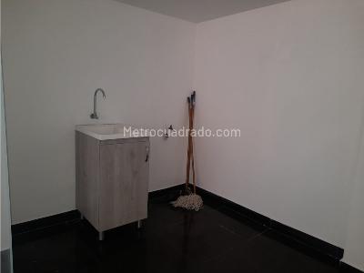 Apartamento de 3 alcobas en arriendo en El Poblado, Medellín, 134 m² · foto 8 de 16