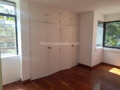 Apartamento de 3 alcobas en arriendo en El Poblado, Medellín, 134 m² · foto 11 de 16