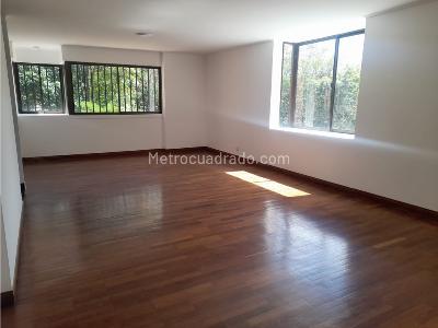 Apartamento de 3 alcobas en arriendo en El Poblado, Medellín, 134 m² · foto 2 de 16