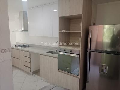 Apartamento de 3 alcobas en arriendo en El Poblado, Medellín, 110 m² · foto 5 de 16