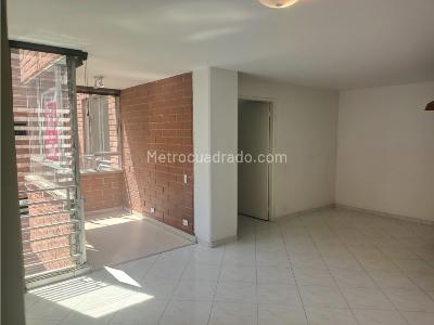 Apartamento de 3 alcobas en arriendo en El Poblado, Medellín, 110 m² · foto 6 de 16