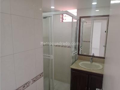 Apartamento de 3 alcobas en arriendo en El Poblado, Medellín, 110 m² · foto 7 de 16