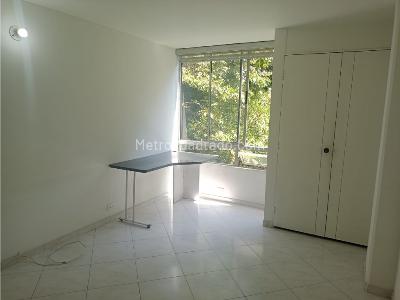 Apartamento de 3 alcobas en arriendo en El Poblado, Medellín, 110 m² · foto 13 de 16