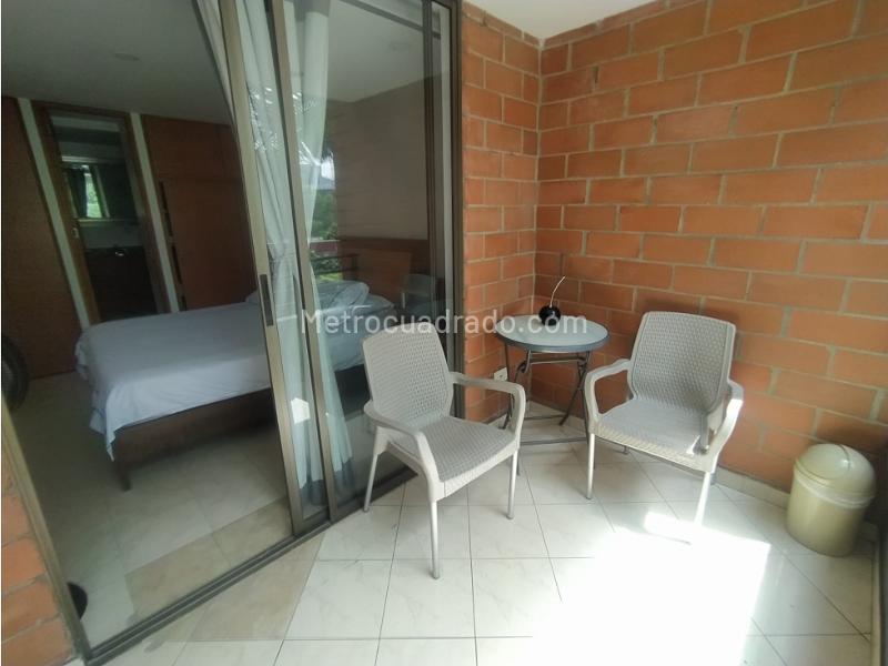 Furnished 1BR Apartment with Balcony in Conquistadores - 4