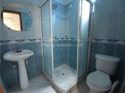 Apartamento de 3 alcobas en arriendo en La América, Medellín, 65 m² · foto 8 de 14