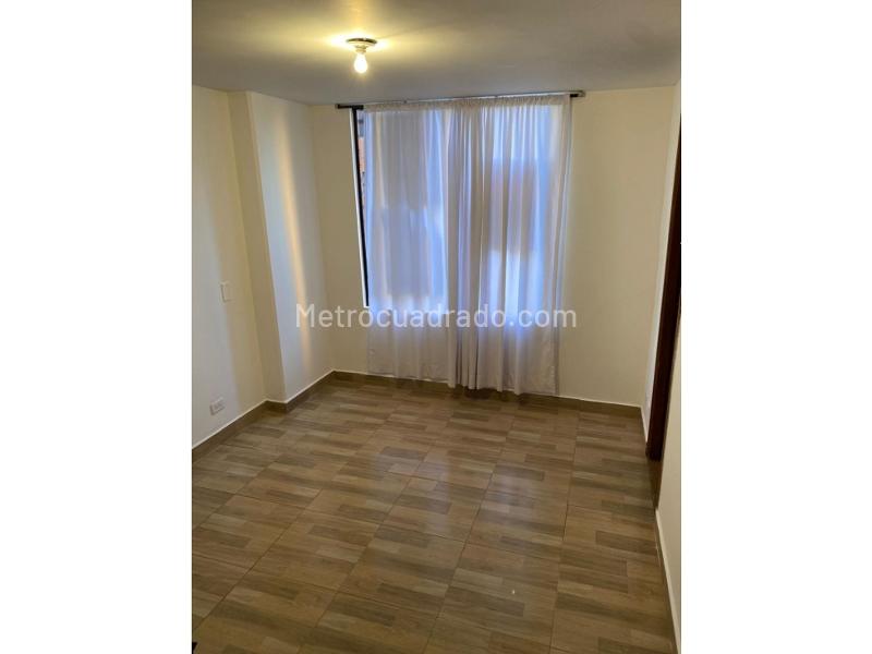 Modern 3BR Apartment with Pool in Manila - 7