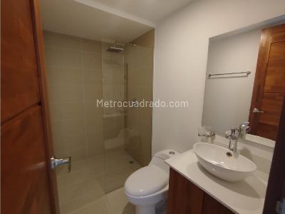 Apartamento de 3 alcobas en arriendo en Sabaneta, Sabaneta, 90 m² · foto 10 de 20