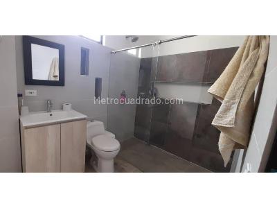 Casa de 4 alcobas en arriendo en El Porvenir, Rionegro, 240 m² · foto 13 de 14