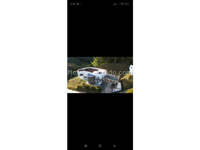 3BR House in San Antonio De Pereira (850 m²) - 2