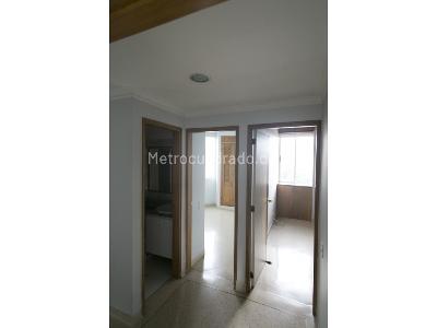Casa de 3 alcobas en arriendo en Conquistadores, Medellín, 75 m² · foto 9 de 12