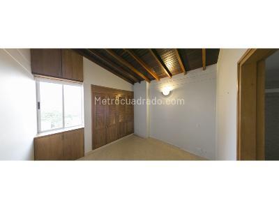 Casa de 3 alcobas en arriendo en Conquistadores, Medellín, 75 m² · foto 10 de 12