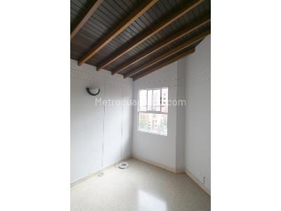Casa de 3 alcobas en arriendo en Conquistadores, Medellín, 75 m² · foto 11 de 12