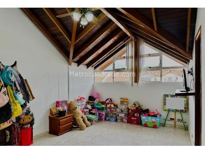 Casa de 3 alcobas en venta en La Mota, Medellín, 140 m² · foto 9 de 16