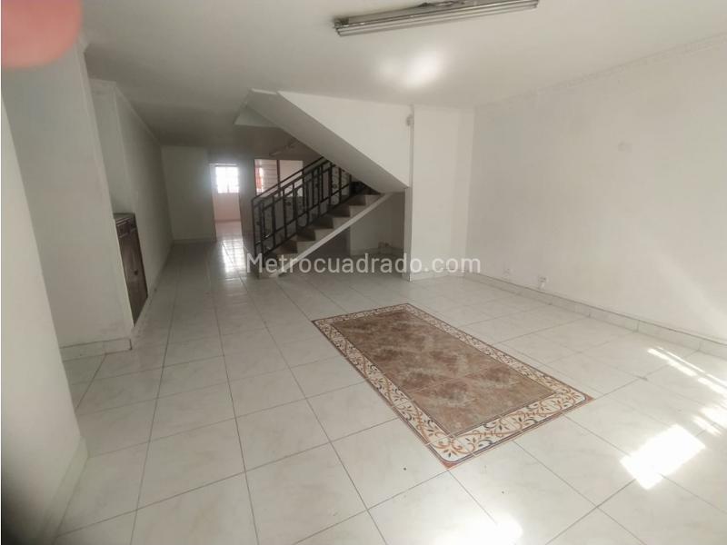 Casa Amplia de 5 Alcobas en Belén Rosales - 9