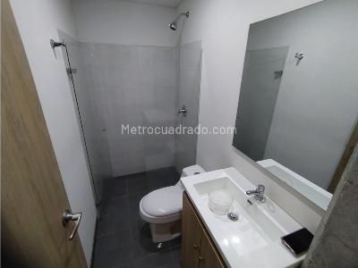 Apartamento de 1 alcoba en arriendo en Laureles, Medellín, 62 m² · foto 8 de 14