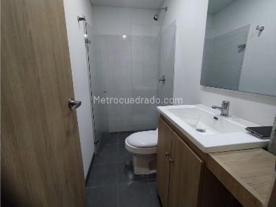 Apartamento de 1 alcoba en arriendo en Laureles, Medellín, 62 m² · foto 9 de 14