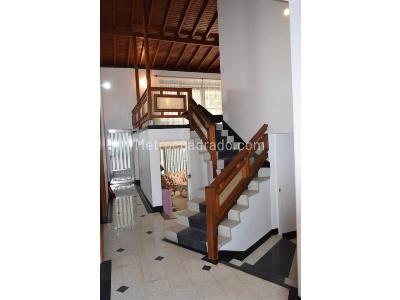 Casa de 5 alcobas en venta en Prado Centro, Medellín, 770 m² · foto 6 de 8