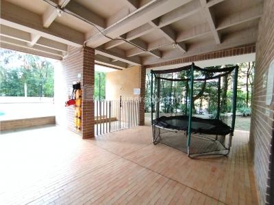 Apartamento de 3 alcobas en arriendo en El Poblado, Medellín, 85 m² · foto 18 de 20