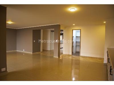 Apartamento en venta en El Poblado, Medellín · foto 4 de 20