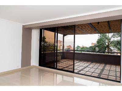 Apartamento en venta en El Poblado, Medellín · foto 15 de 20
