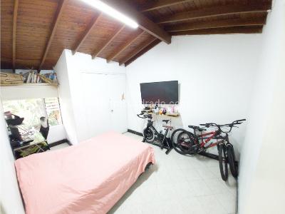 Apartamento de 3 alcobas en venta en San Joaquin, Medellín, 117 m² · foto 3 de 12