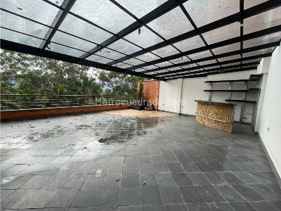 Apartamento en arriendo en El Campestre, Medellín · foto 2 de 19