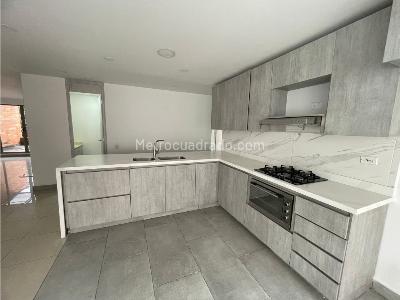 Apartamento en arriendo en El Campestre, Medellín · foto 4 de 19