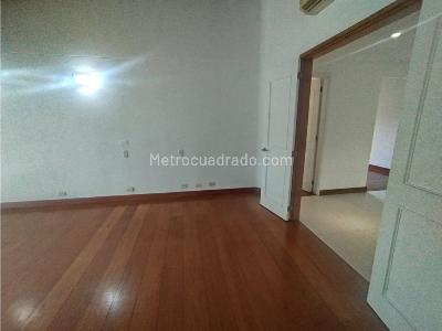 Casa de 4 alcobas en venta en Loma Benedictinos, Envigado, 300 m² · foto 10 de 20