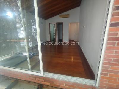 Casa de 4 alcobas en venta en Loma Benedictinos, Envigado, 300 m² · foto 16 de 20