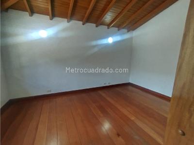 Casa de 4 alcobas en venta en Loma Benedictinos, Envigado, 300 m² · foto 6 de 20