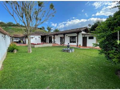 Casa de 3 alcobas en venta en Llano Grande, Rionegro, 800 m² · foto 2 de 12