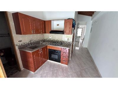 Apartamento en venta en La Floresta, Medellín · foto 2 de 20