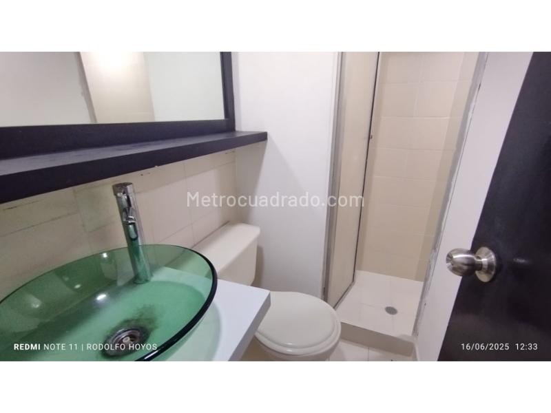 Apartamento de 2 Alcobas en Loma del Indio con Piscinas y Parqueadero - 7