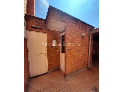 Apartamento de 2 alcobas en venta en Laureles, Medellín, 72 m² · foto 5 de 17